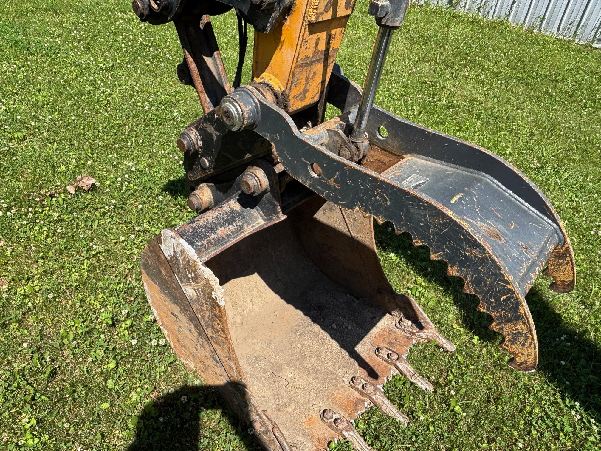 2014 JCB 85Z-1 - Image 26